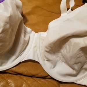 Bali Lift bra size 38DD